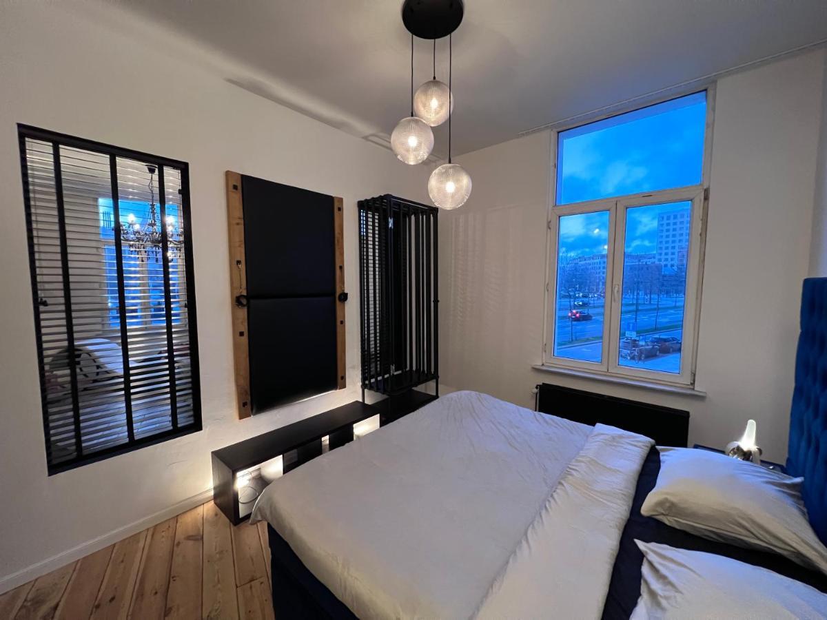 The Rabbit Hole Antwerp - Romantic Apartment With Adult Playroom Exterior photo