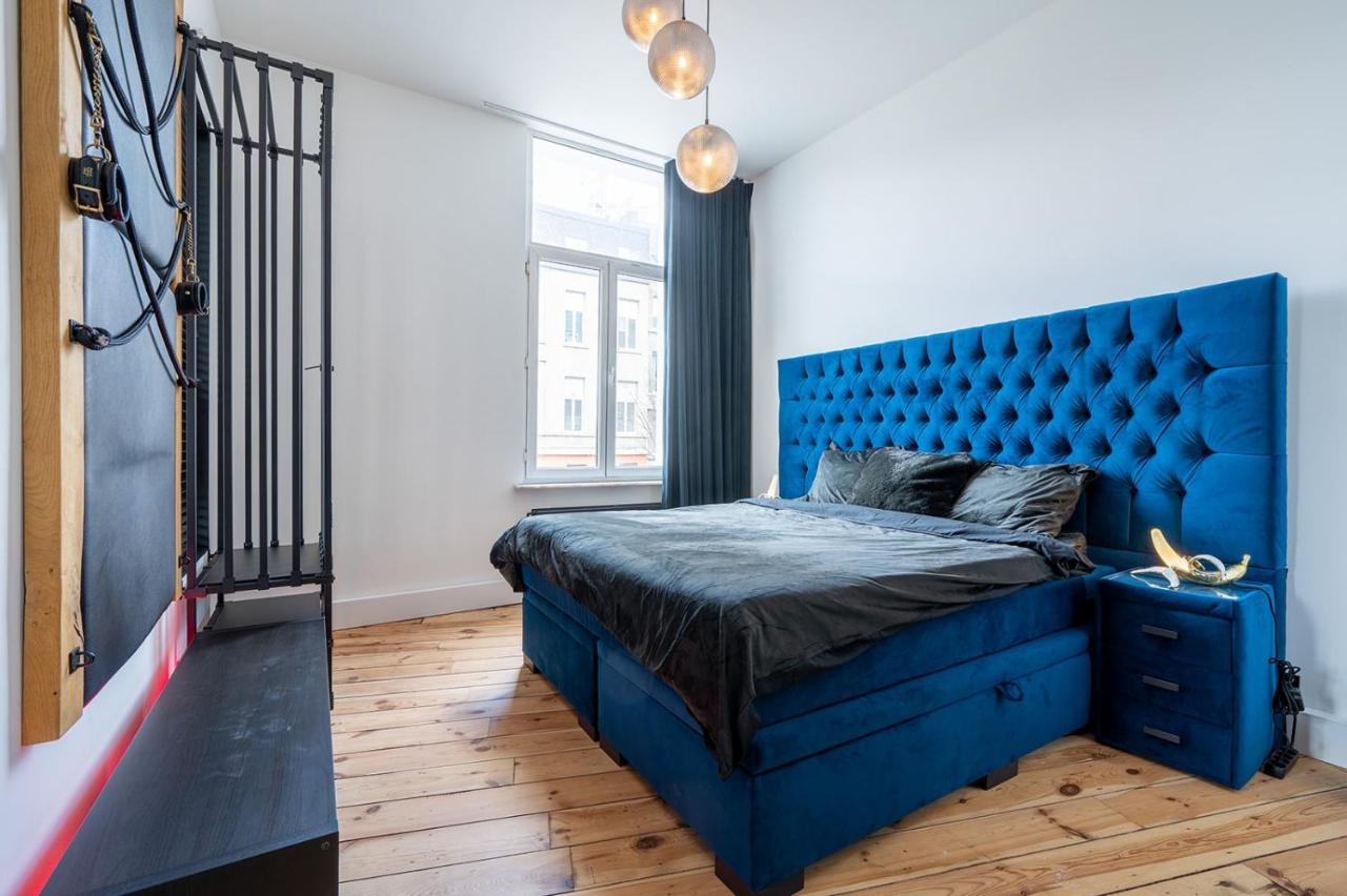 The Rabbit Hole Antwerp - Romantic Apartment With Adult Playroom Exterior photo
